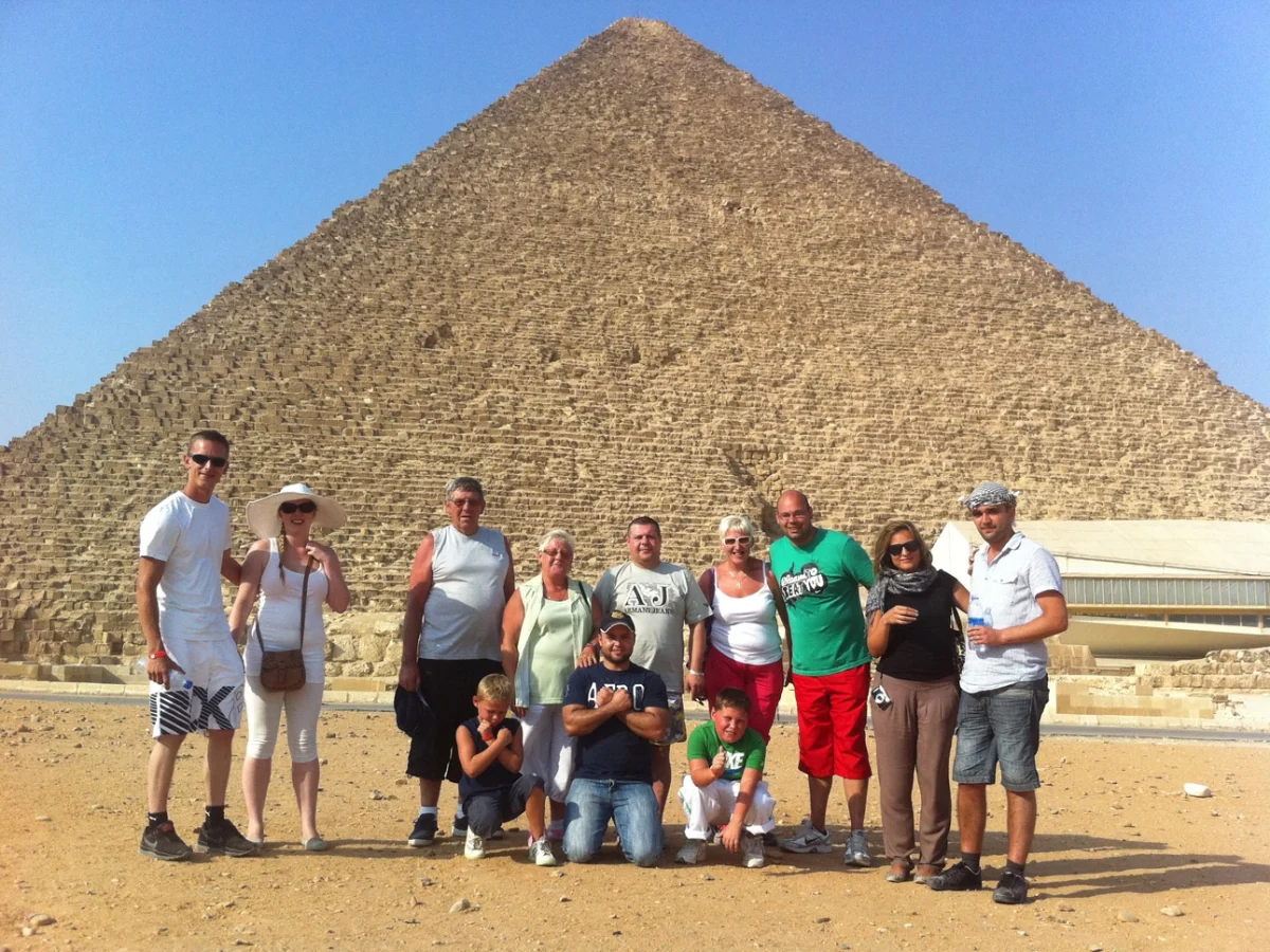 Sharm El Sheikh to Pyramids by Bus | Cairo Day Tour, Museum & Sphinx