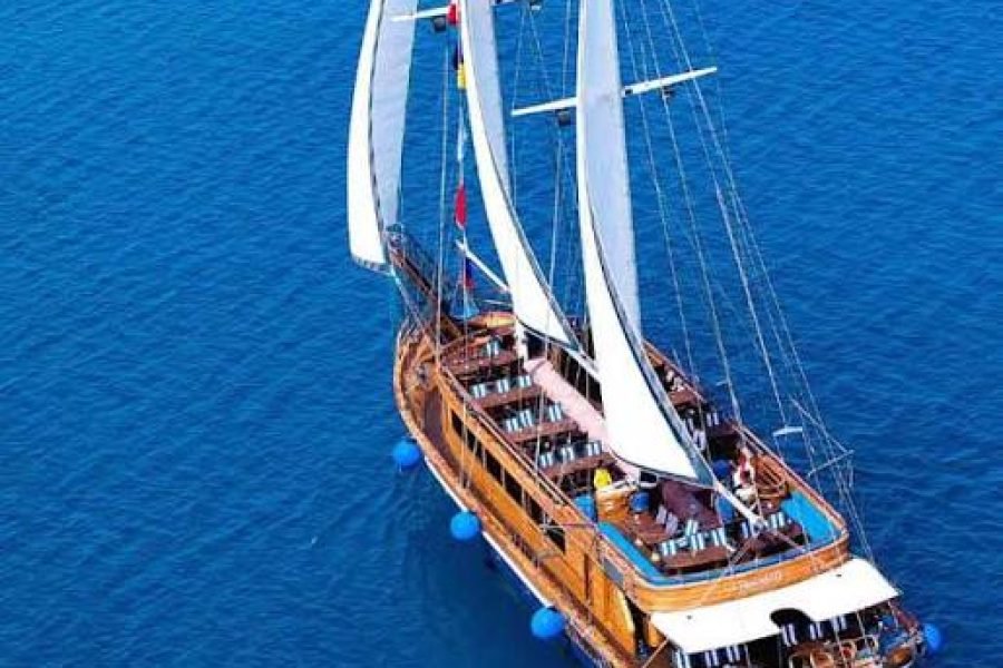 Pirates Boat from Sahl Hasheesh | Snorkeling & Orange Bay